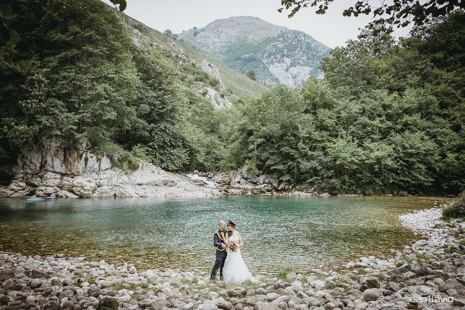 Fotógrafo de bodas en Asturias con sede en Gijón y Soto de Llanera
