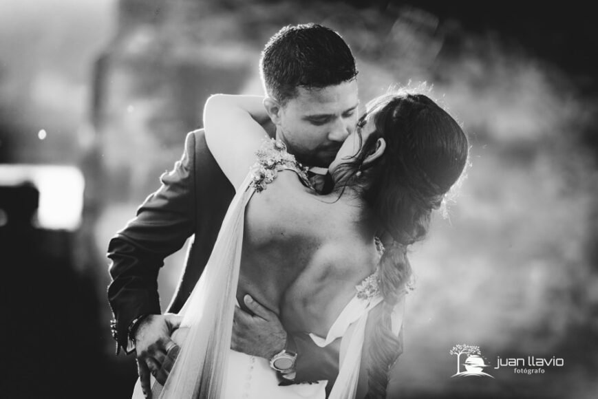 Fotógrafo de boda en Gijón. Fotos de boda en blanco y negro
